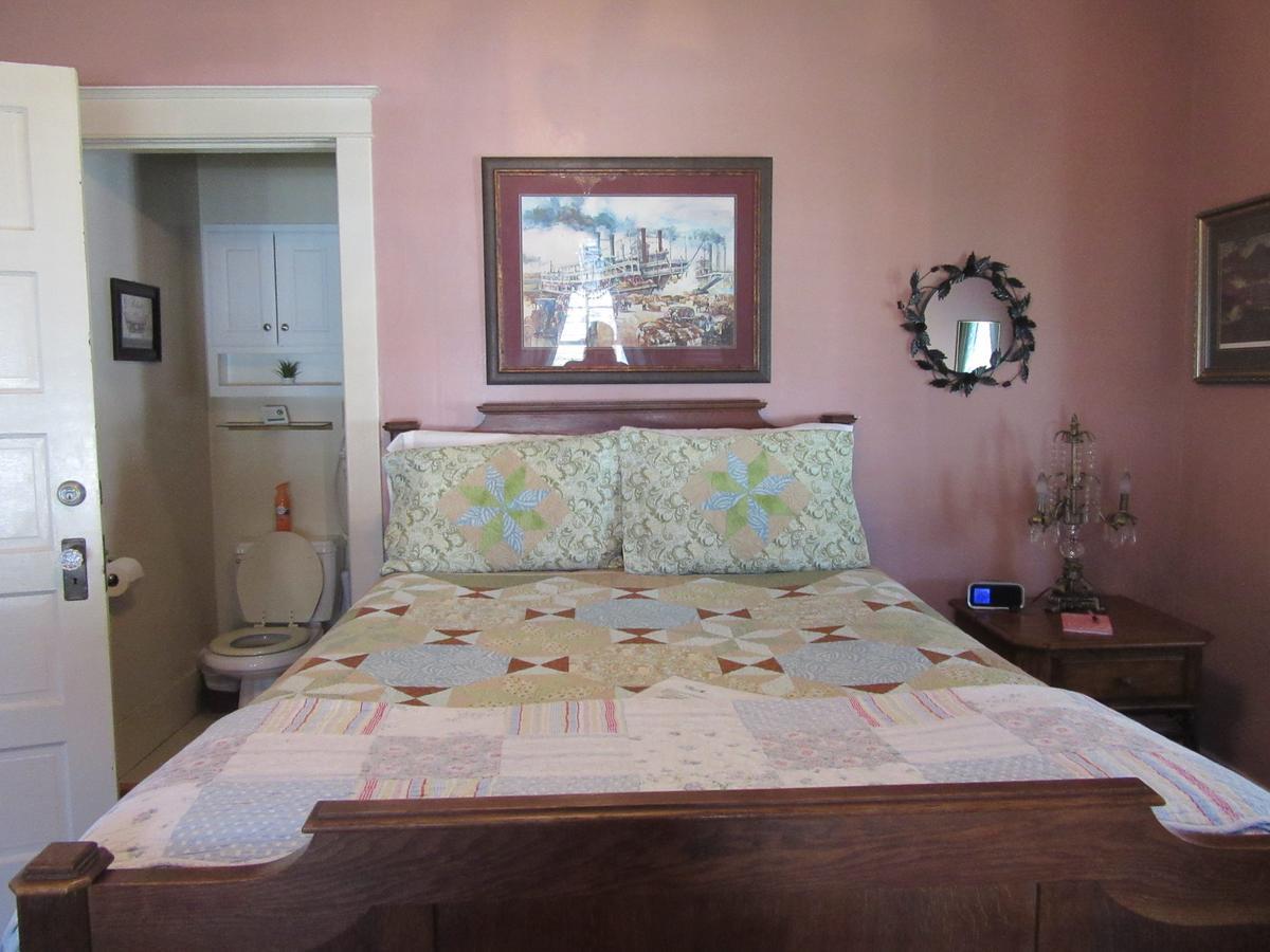 The Carriage House Bed & Breakfast