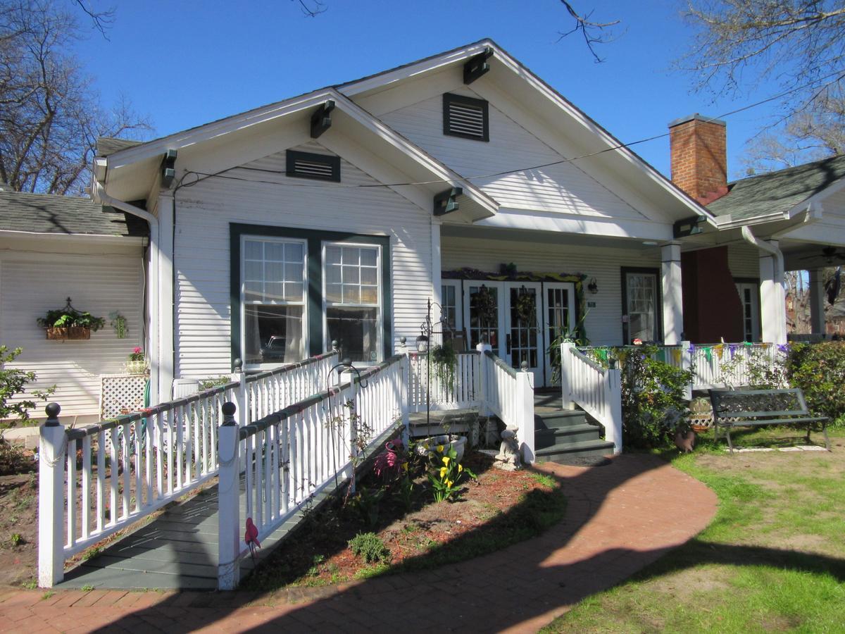The Carriage House Jefferson